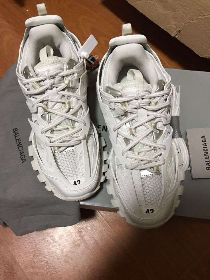 Balenciaga Tracks